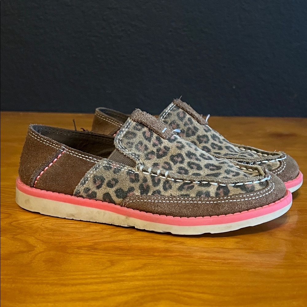 Ariat Kids Moccasins with Leopard and Pink